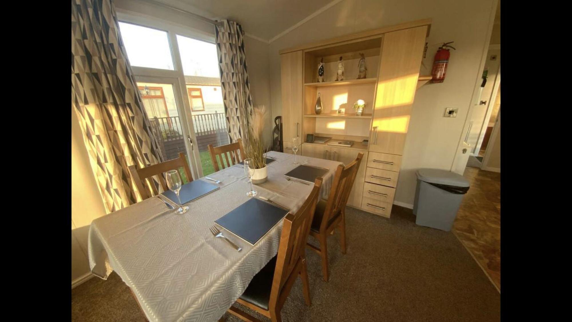 Bumblebee Lodge Tydd St. Giles Εξωτερικό φωτογραφία