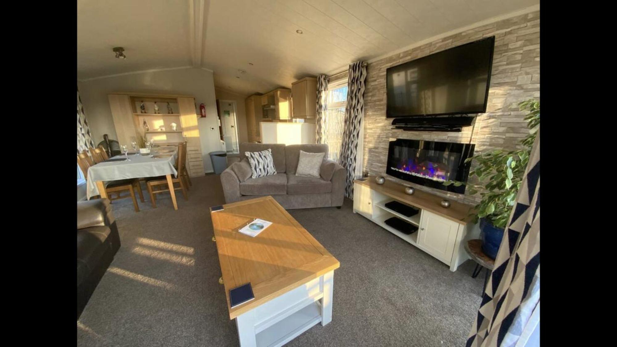 Bumblebee Lodge Tydd St. Giles Εξωτερικό φωτογραφία